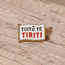 'Toitū te Tiriti' Māori Enamel Badge Pin